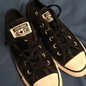 Women’s sequence Converse